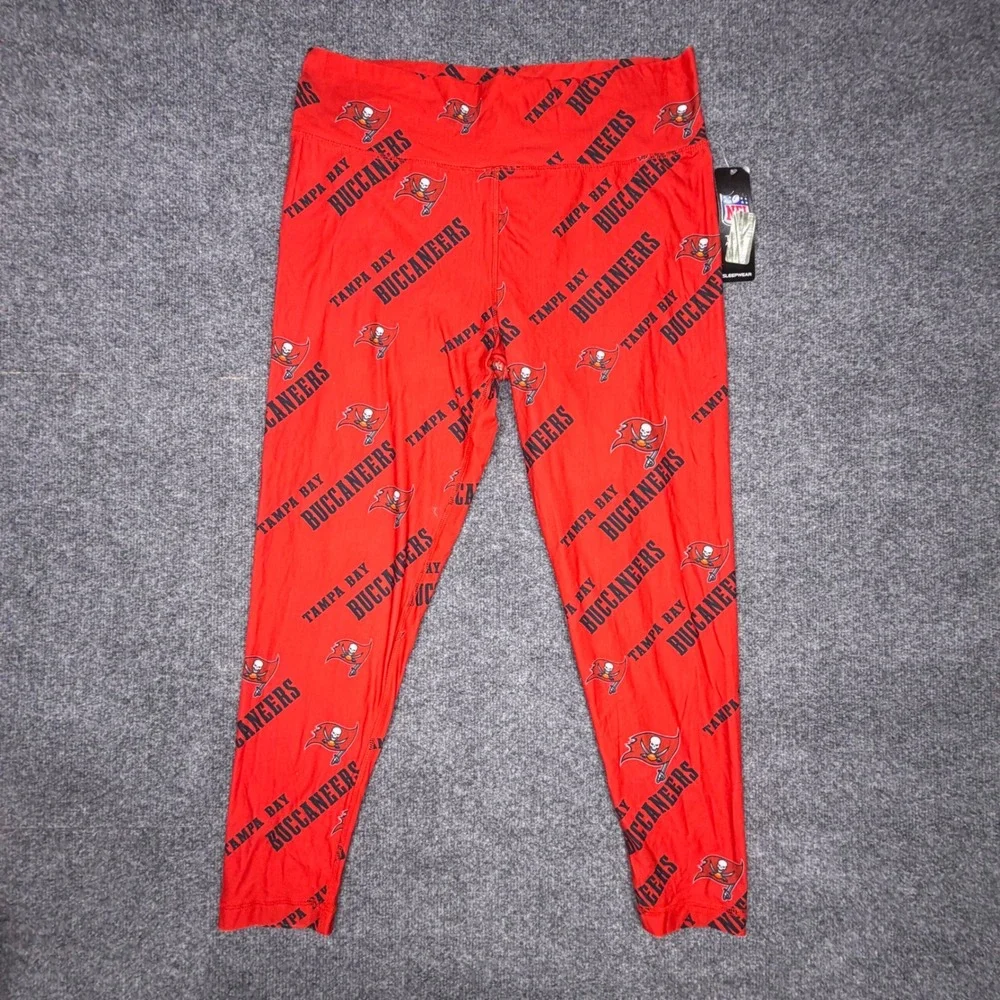 NFL Tampa Bay Buccaneers Womens Sleepwear Leggings Red All Over Print XL NWT